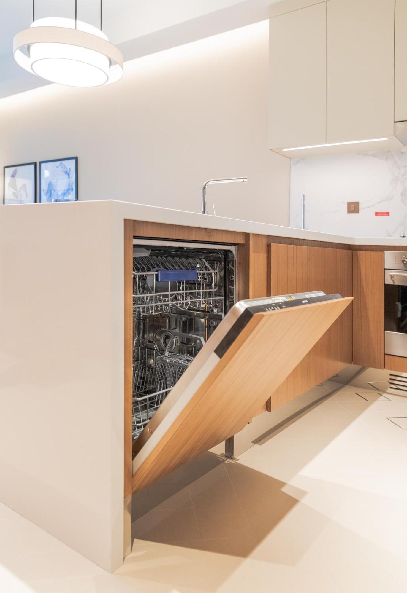 Eden's Homes & - Address Opera District Residences دبي